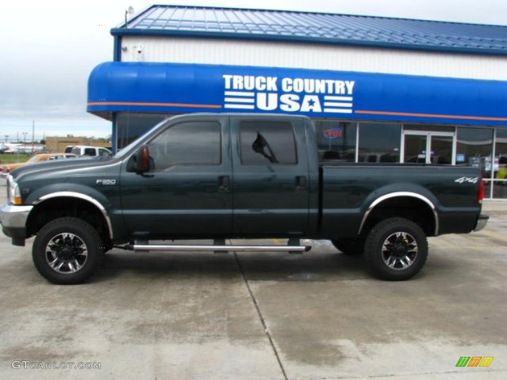 2004 F350 Super Duty XLT Crew Cab 4x4 - Dark Green Satin / Medium Flint photo #2