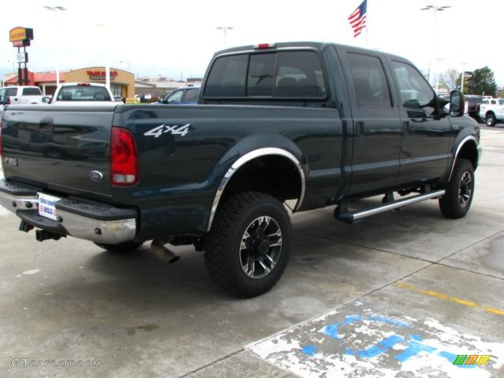 2004 F350 Super Duty XLT Crew Cab 4x4 - Dark Green Satin / Medium Flint photo #4