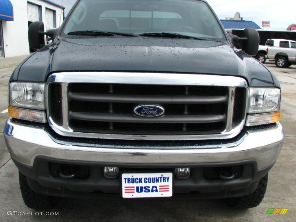 2004 F350 Super Duty XLT Crew Cab 4x4 - Dark Green Satin / Medium Flint photo #5