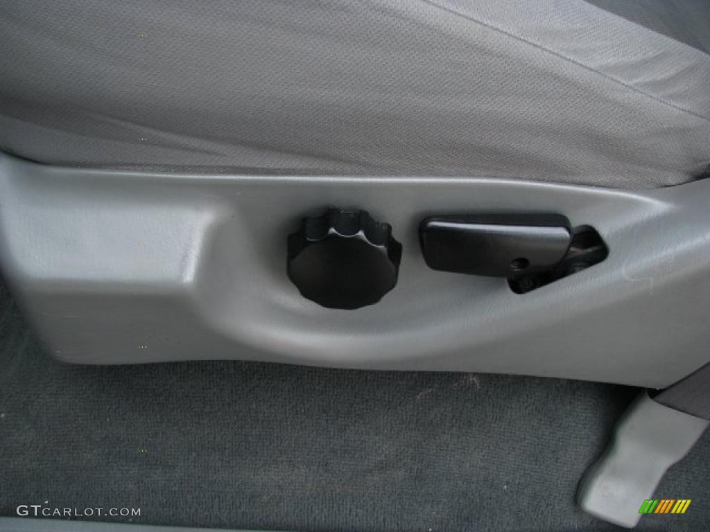 2004 F350 Super Duty XLT Crew Cab 4x4 - Dark Green Satin / Medium Flint photo #21