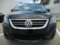 2011 Tanzanite Blue Metallic Volkswagen Routan SE  photo #2