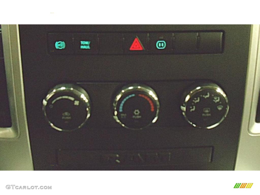 2011 Ram 3500 HD Big Horn Crew Cab 4x4 - Deep Water Blue Pearl / Dark Slate Gray/Medium Graystone photo #18