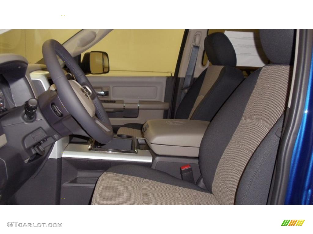 2011 Ram 3500 HD Big Horn Crew Cab 4x4 - Deep Water Blue Pearl / Dark Slate Gray/Medium Graystone photo #23