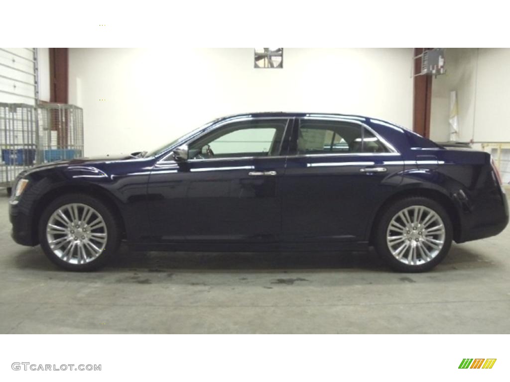 Blackberry Pearl 2011 Chrysler 300 Limited Exterior Photo #49456585