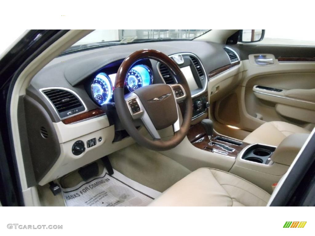 Dark Frost Beige/Light Frost Beige Interior 2011 Chrysler 300 Limited Photo #49456621