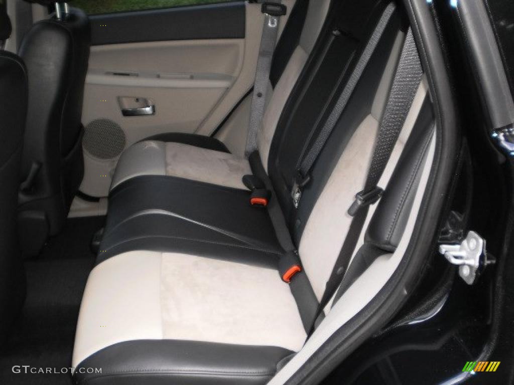 Dark Slate Gray Interior 2010 Jeep Grand Cherokee Limited 4x4 Photo #49457638