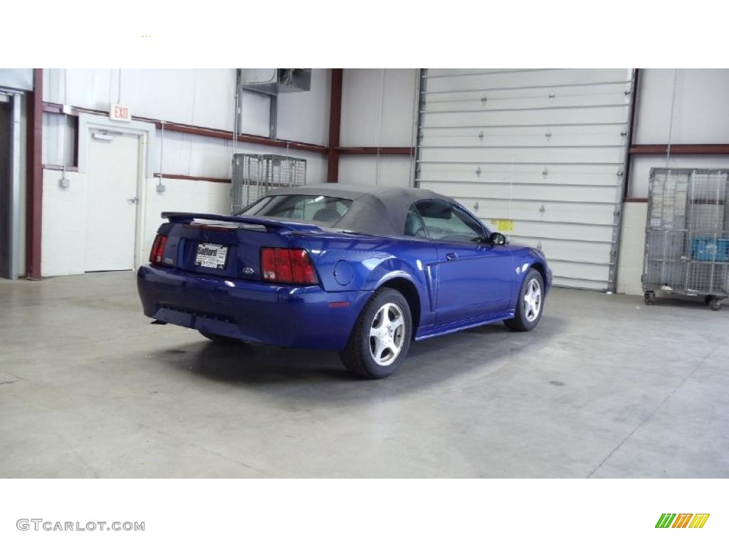 2004 Mustang V6 Convertible - Sonic Blue Metallic / Medium Graphite photo #5