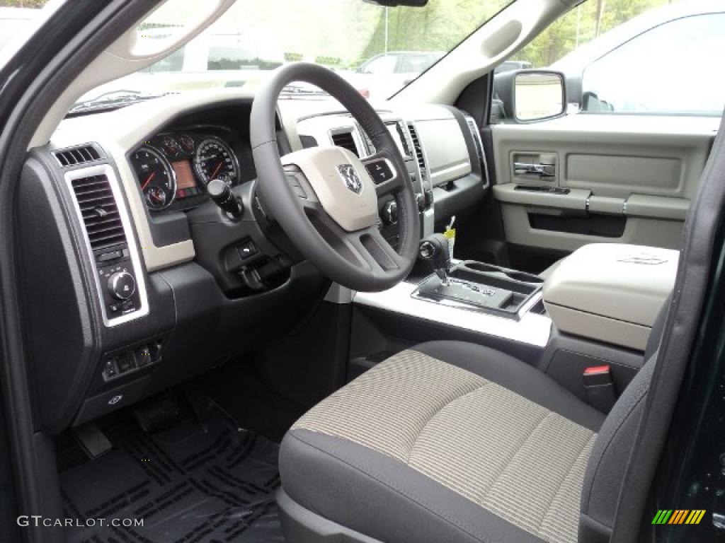 2011 Ram 1500 Big Horn Quad Cab 4x4 - Hunter Green Pearl / Dark Slate Gray/Medium Graystone photo #8