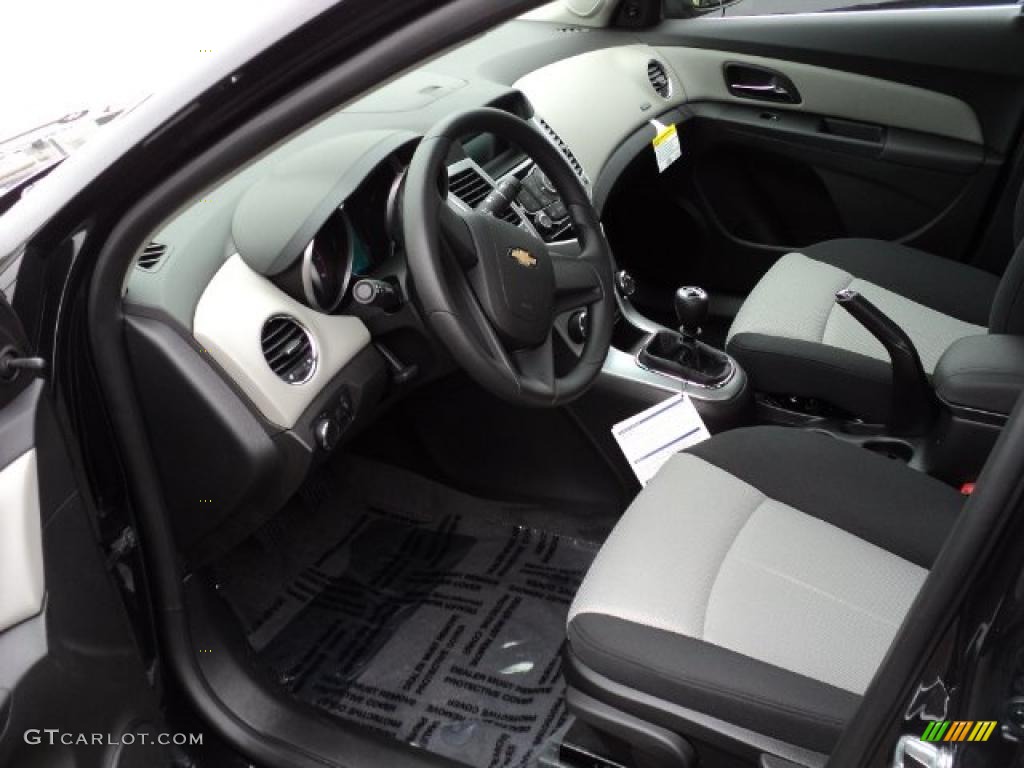 2011 Chevrolet Cruze LS interior Photo #49460116