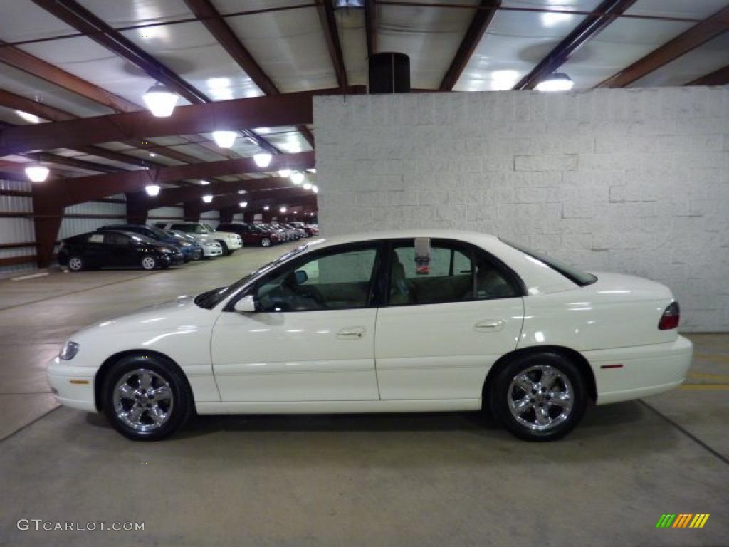 1998 Catera  - Ivory White / Stone Gray photo #1