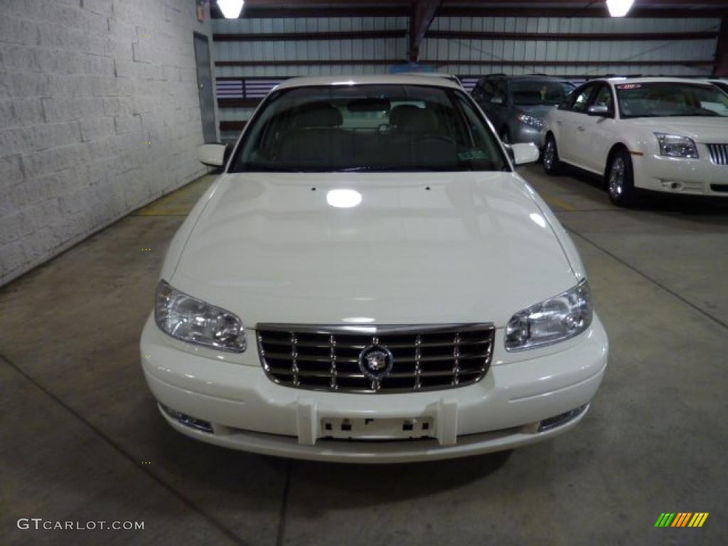 1998 Catera  - Ivory White / Stone Gray photo #10