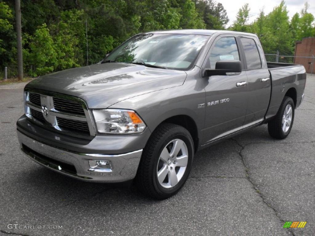 2011 Ram 1500 Big Horn Quad Cab 4x4 - Mineral Gray Metallic / Dark Slate Gray/Medium Graystone photo #1