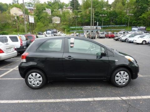 2010 Toyota Yaris 3 Door Toyota Yaris 3 Door Silver. 2010 Toyota Yaris 3 Door