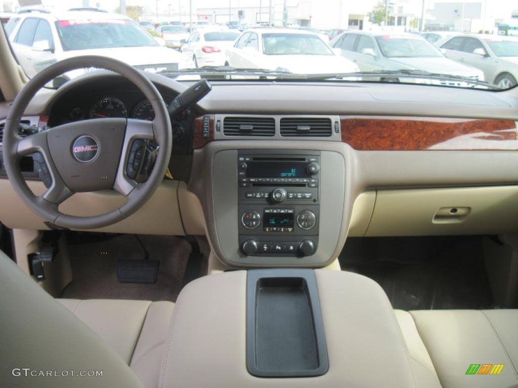 2009 GMC Yukon SLT Light Tan Dashboard Photo #49468258