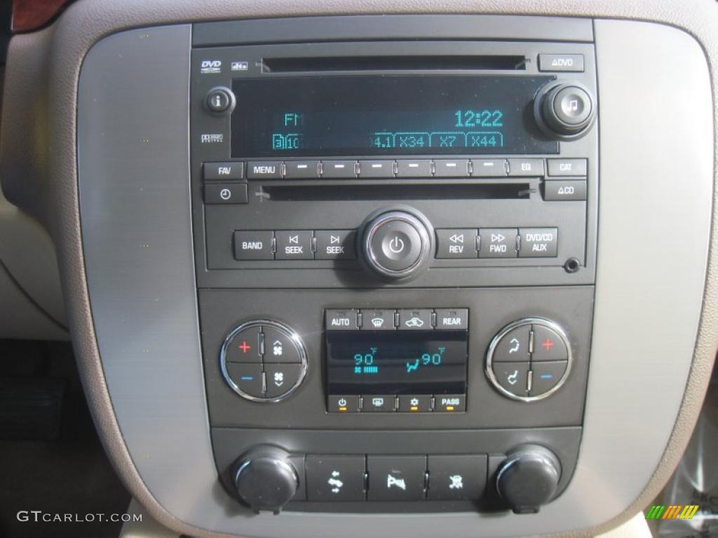 2009 GMC Yukon SLT Controls Photo #49468273