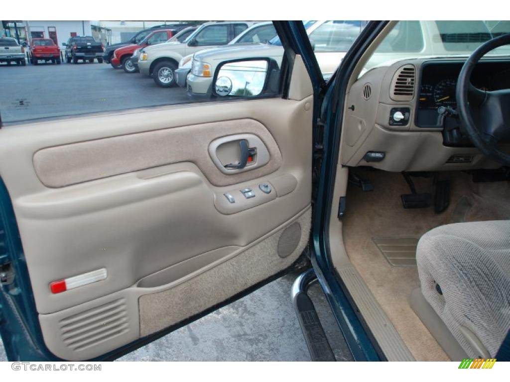 1998 GMC Sierra 1500 SLE Extended Cab Neutral Door Panel Photo #49468630