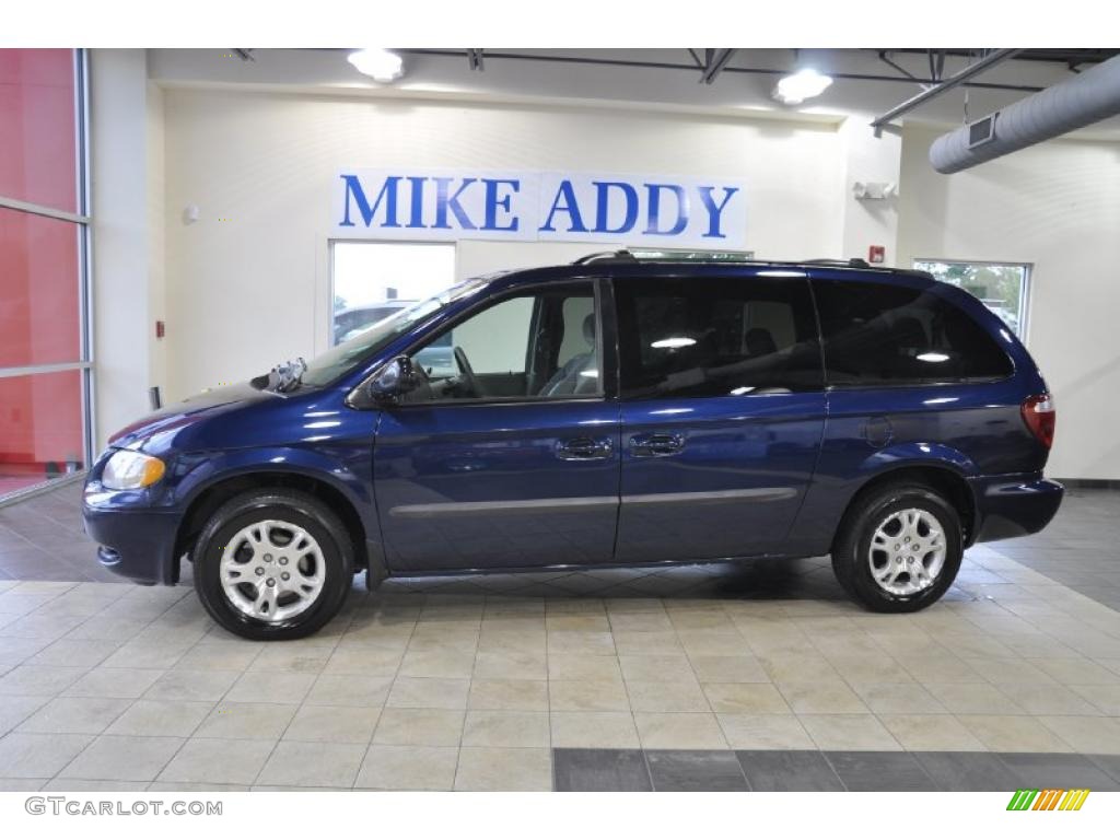 2003 Grand Caravan EX - Midnight Blue Pearl / Gray photo #1