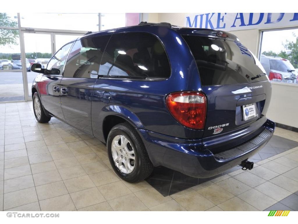2003 Grand Caravan EX - Midnight Blue Pearl / Gray photo #6