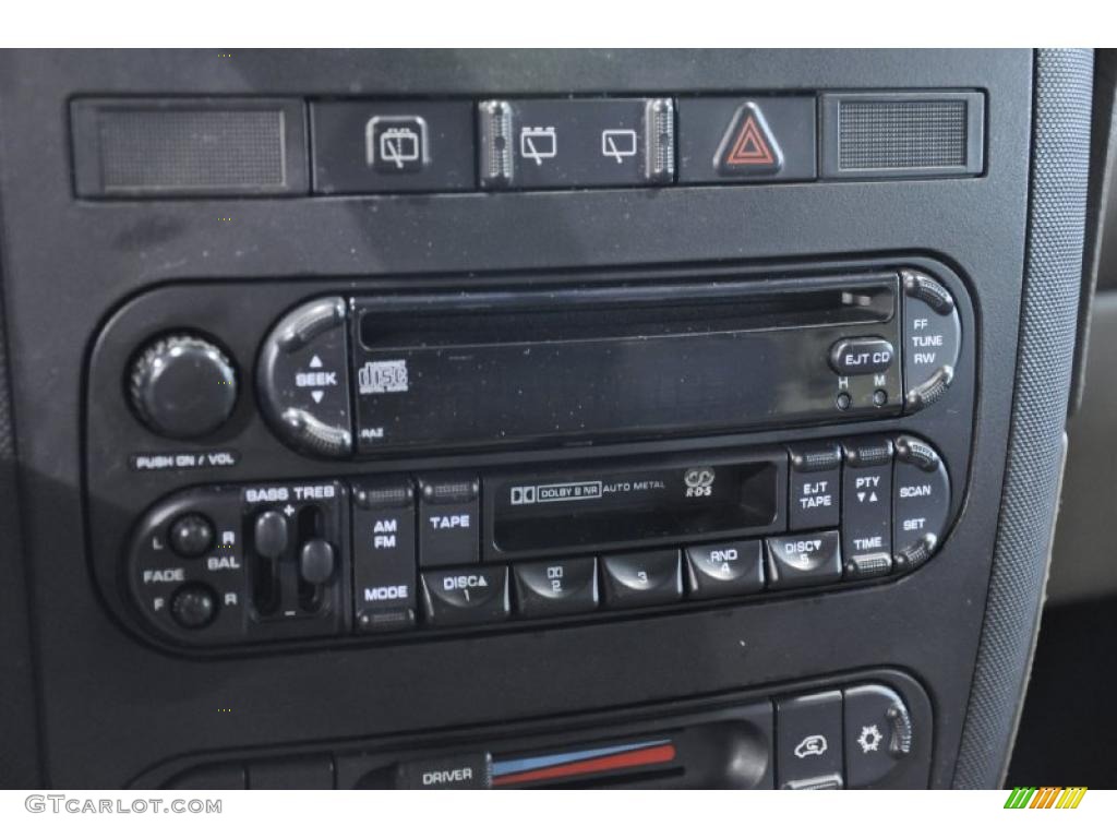 2003 Grand Caravan EX - Midnight Blue Pearl / Gray photo #11