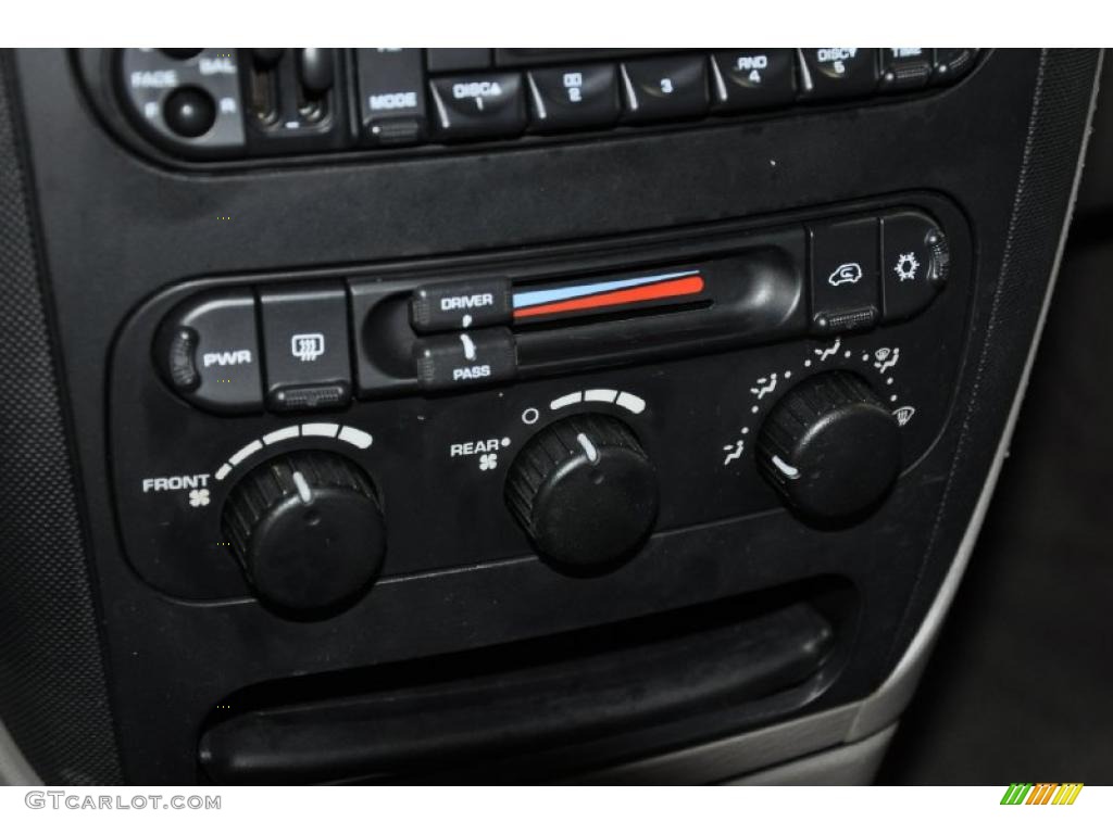 2003 Grand Caravan EX - Midnight Blue Pearl / Gray photo #14