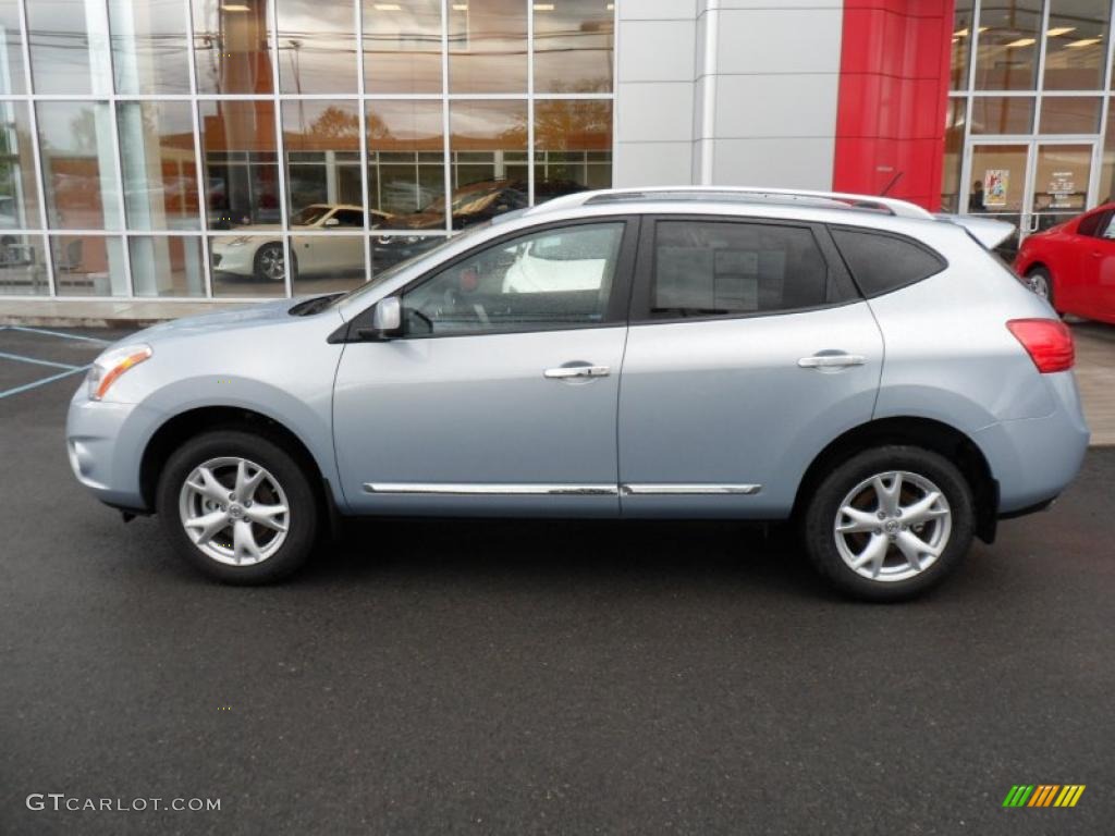 2011 Rogue SV AWD - Frosted Steel Metallic / Black photo #2