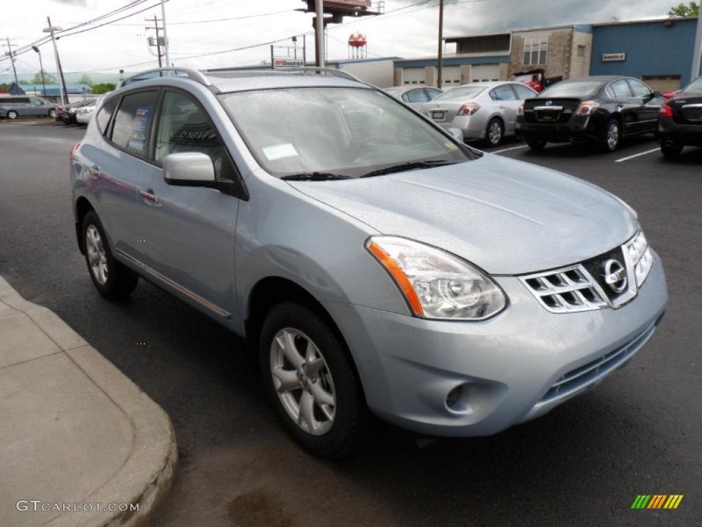 2011 Rogue SV AWD - Frosted Steel Metallic / Black photo #11