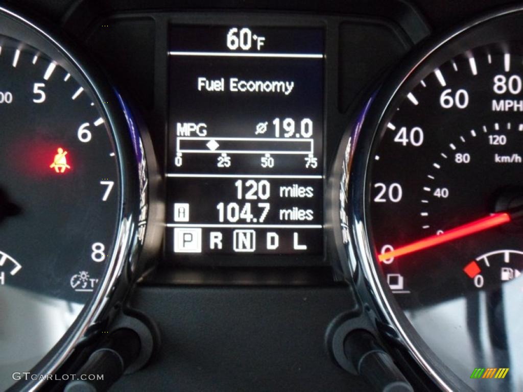 2011 Rogue SV AWD - Frosted Steel Metallic / Black photo #20