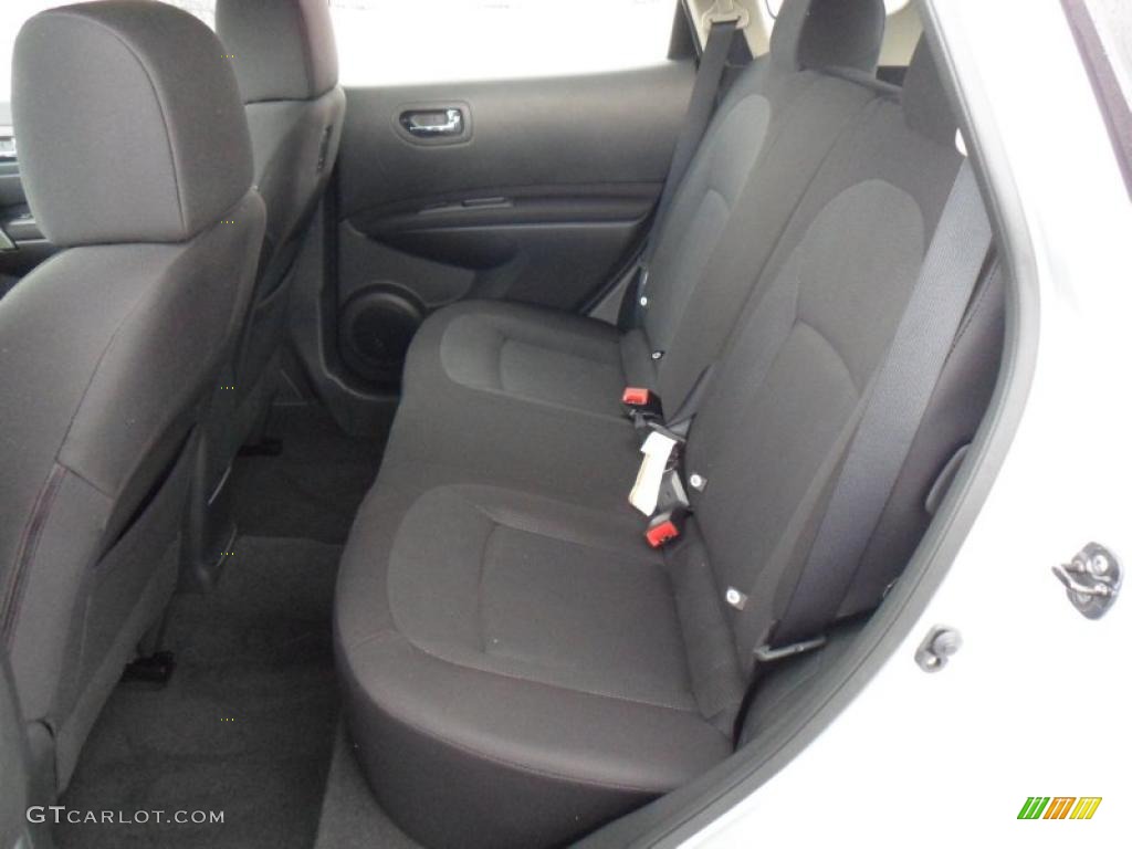 2011 Rogue S AWD - Silver Ice Metallic / Black photo #4