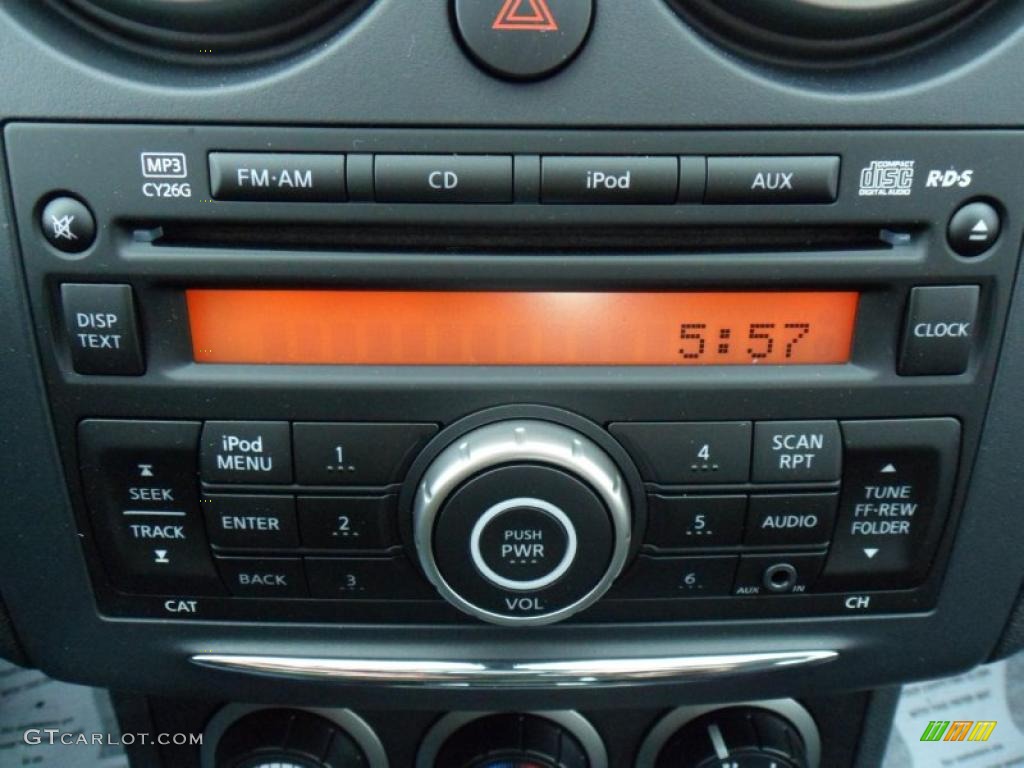 2011 Rogue S AWD - Silver Ice Metallic / Black photo #19