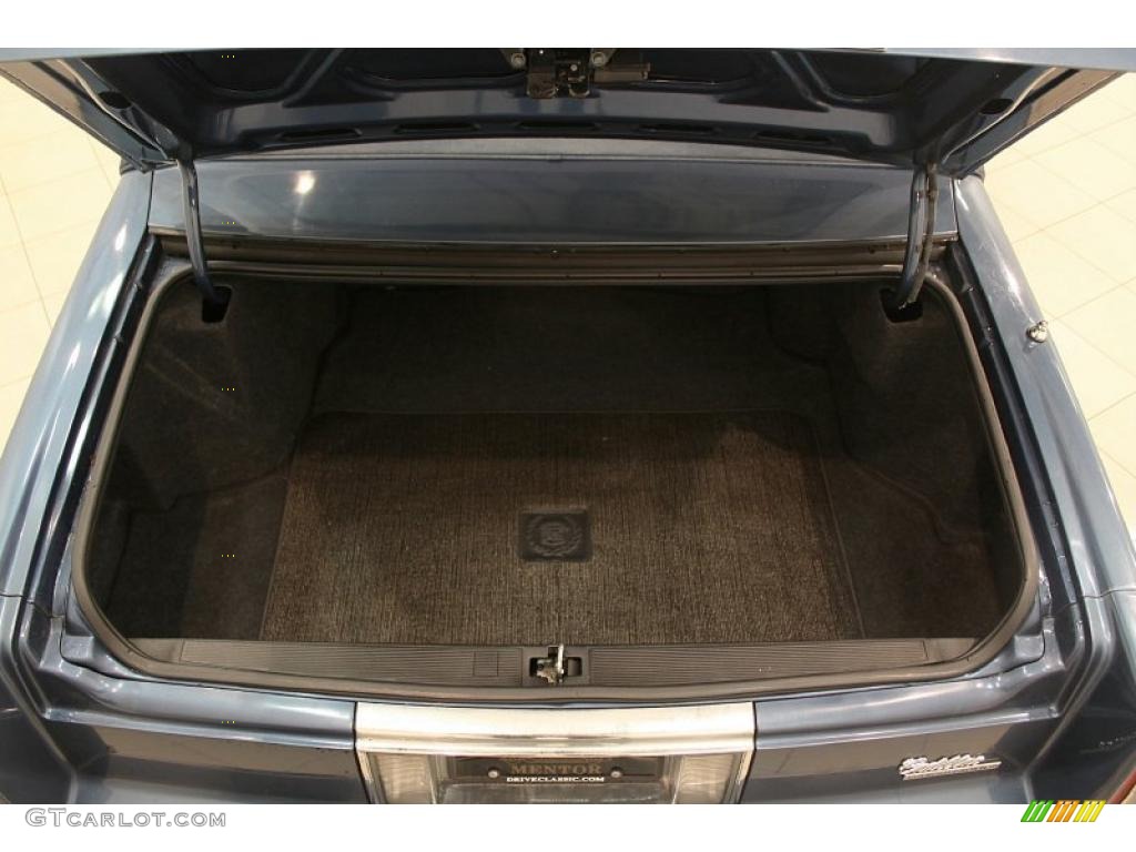 1993 Cadillac DeVille Sedan Trunk Photo #49476783