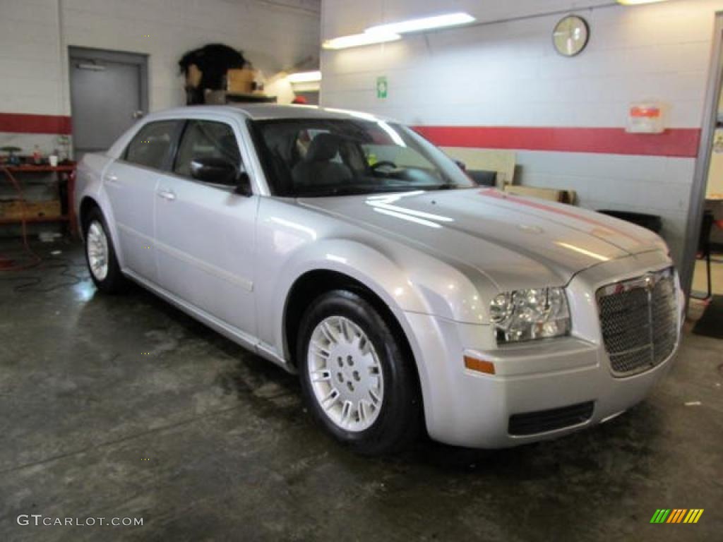 Bright Silver Metallic Chrysler 300