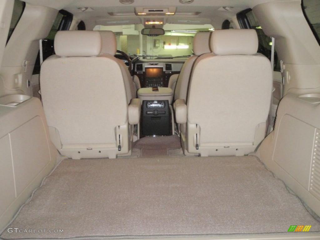 Cashmere/Cocoa Interior 2010 Cadillac Escalade Premium AWD Photo #49483404