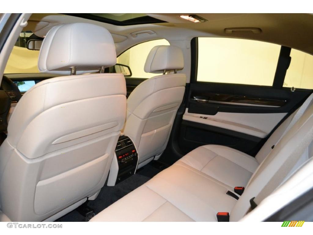 Oyster/Black Interior 2011 BMW 7 Series 750i Sedan Photo #49488678