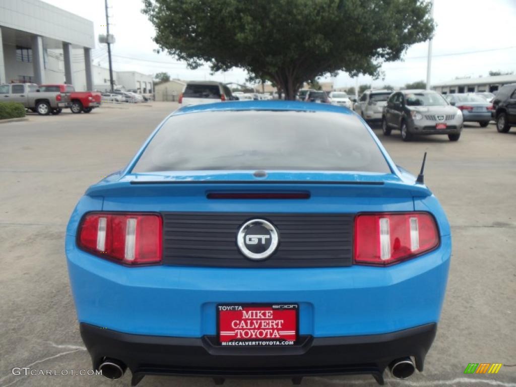2010 Mustang GT Coupe - Grabber Blue / Stone photo #3