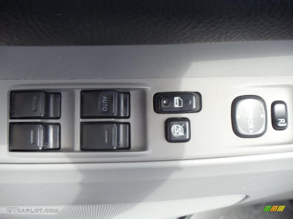 2004 4Runner SR5 - Galactic Gray Mica / Stone photo #9