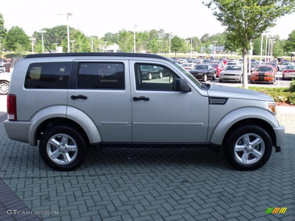 Bright Silver Metallic 2009 Dodge Nitro SE Exterior Photo #49491021