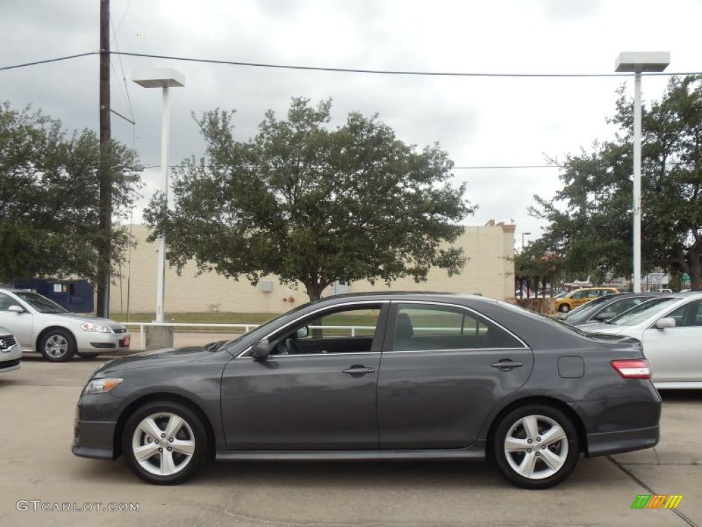2010 Camry SE - Magnetic Gray Metallic / Dark Charcoal photo #5