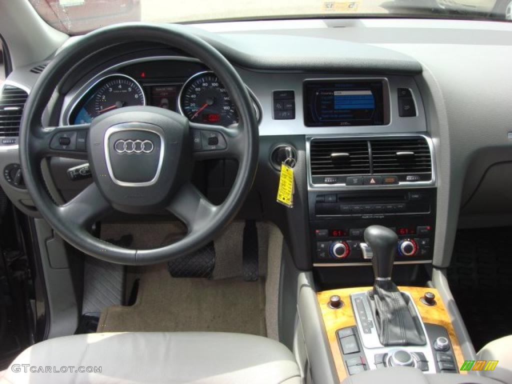 Limestone Grey Interior 2007 Audi Q7 4.2 quattro Photo #49491231