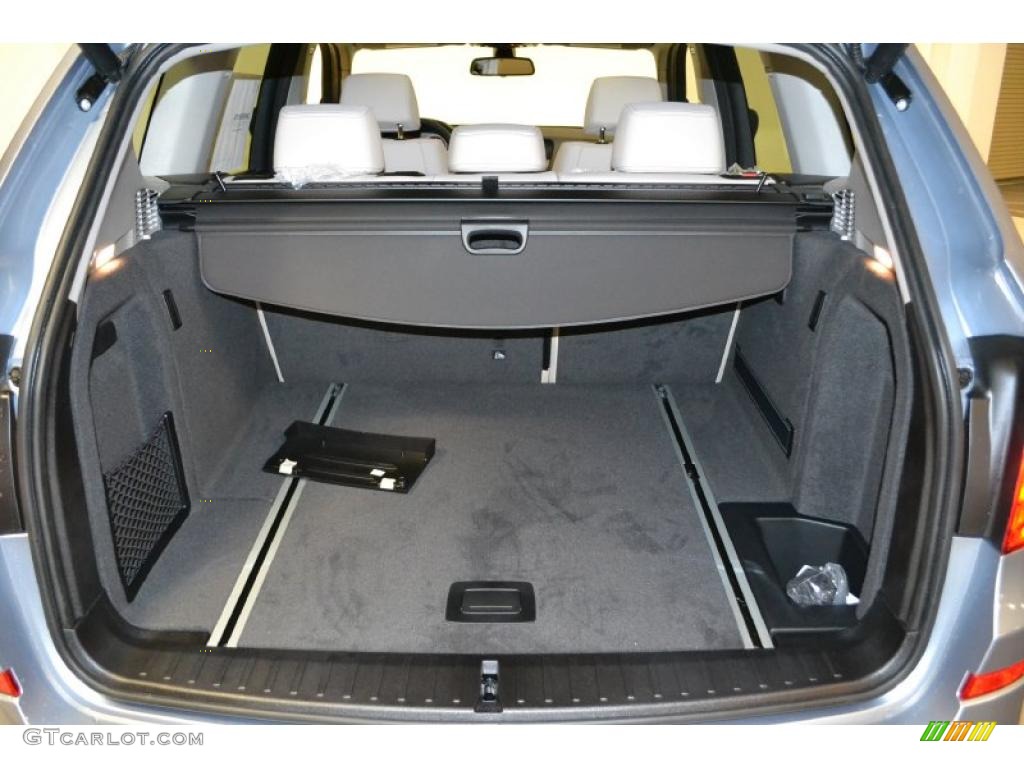 2011 BMW X3 xDrive 28i Trunk Photo #49491240