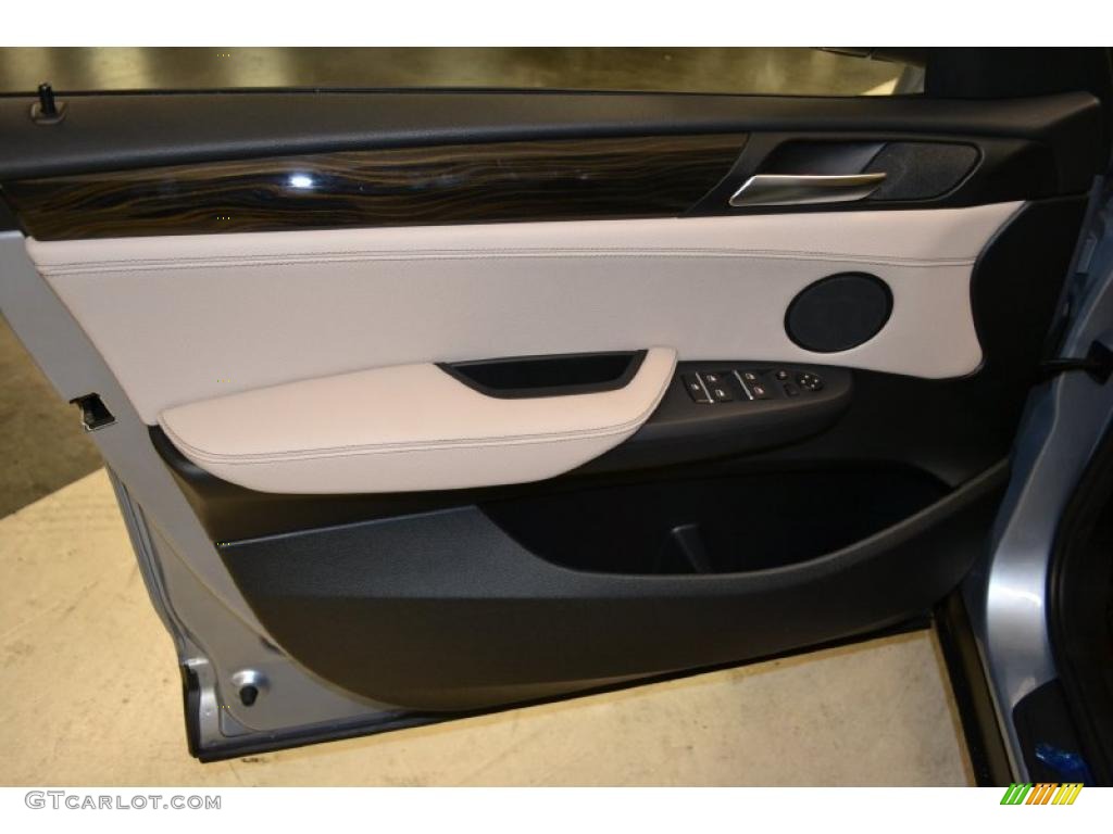 2011 BMW X3 xDrive 28i Oyster Nevada Leather Door Panel Photo #49491402