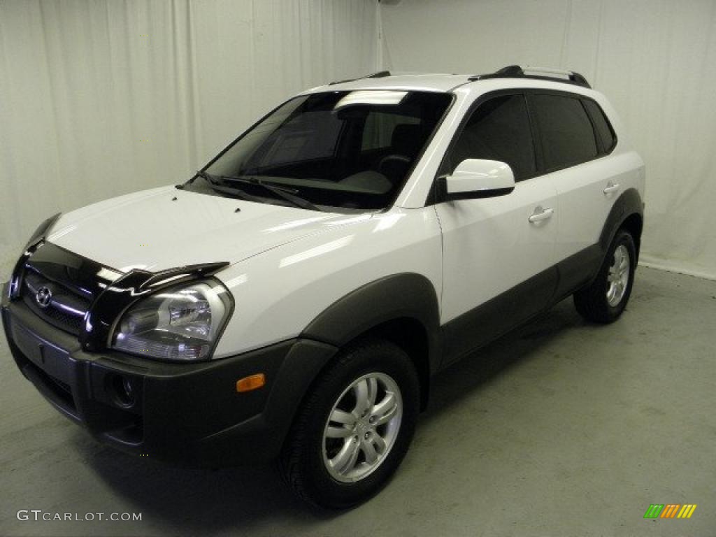 2007 Tucson SE 4WD - Stone White / Gray photo #3