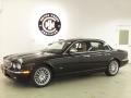 Ebony Black - XJ XJ8 Photo No. 4