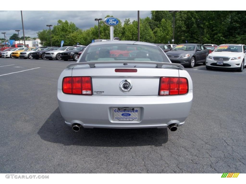 2007 Mustang GT Premium Coupe - Satin Silver Metallic / Light Graphite photo #4