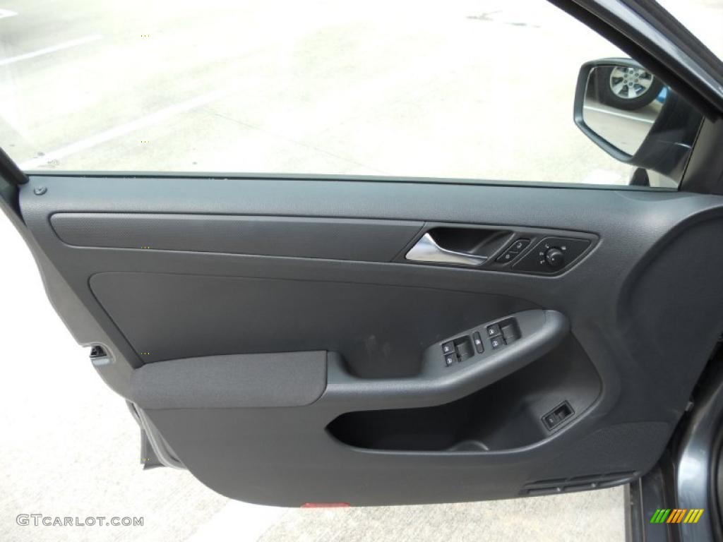 2011 Jetta S Sedan - Platinum Gray Metallic / Titan Black photo #10