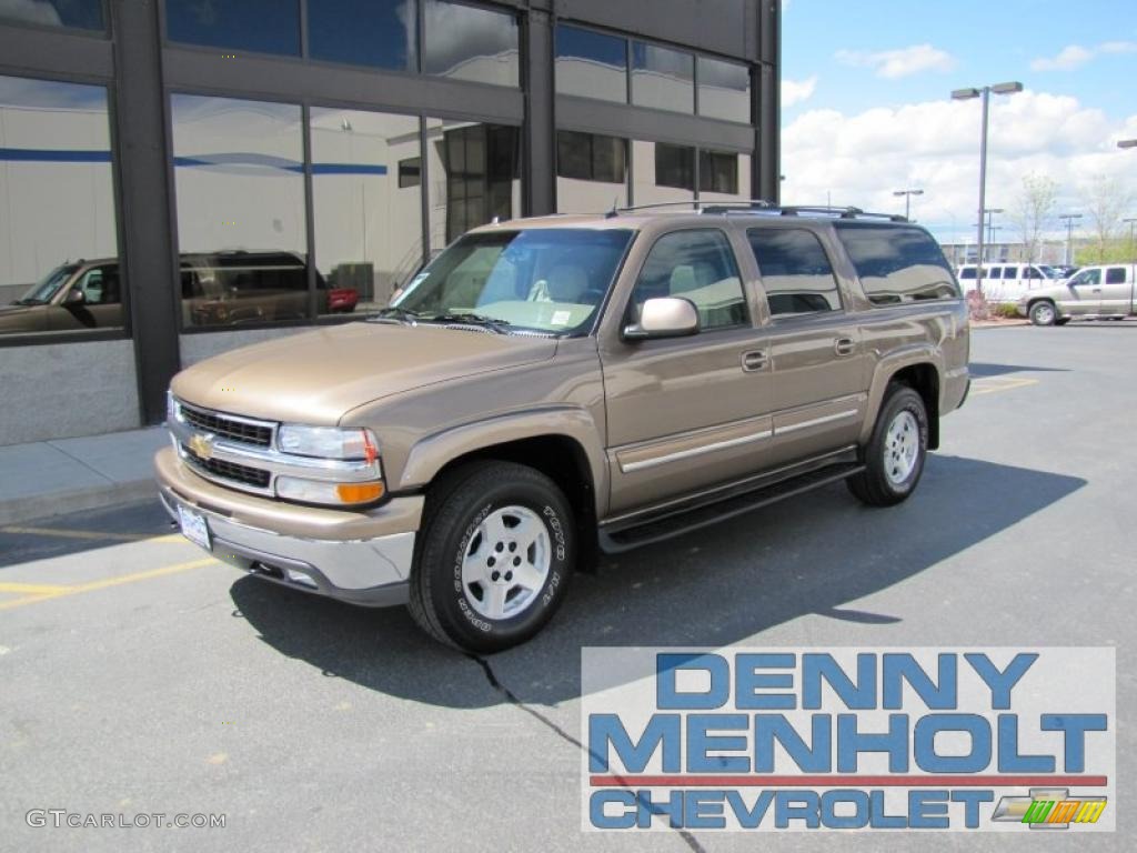 2004 Suburban 1500 LT 4x4 - Sandalwood Metallic / Tan/Neutral photo #1