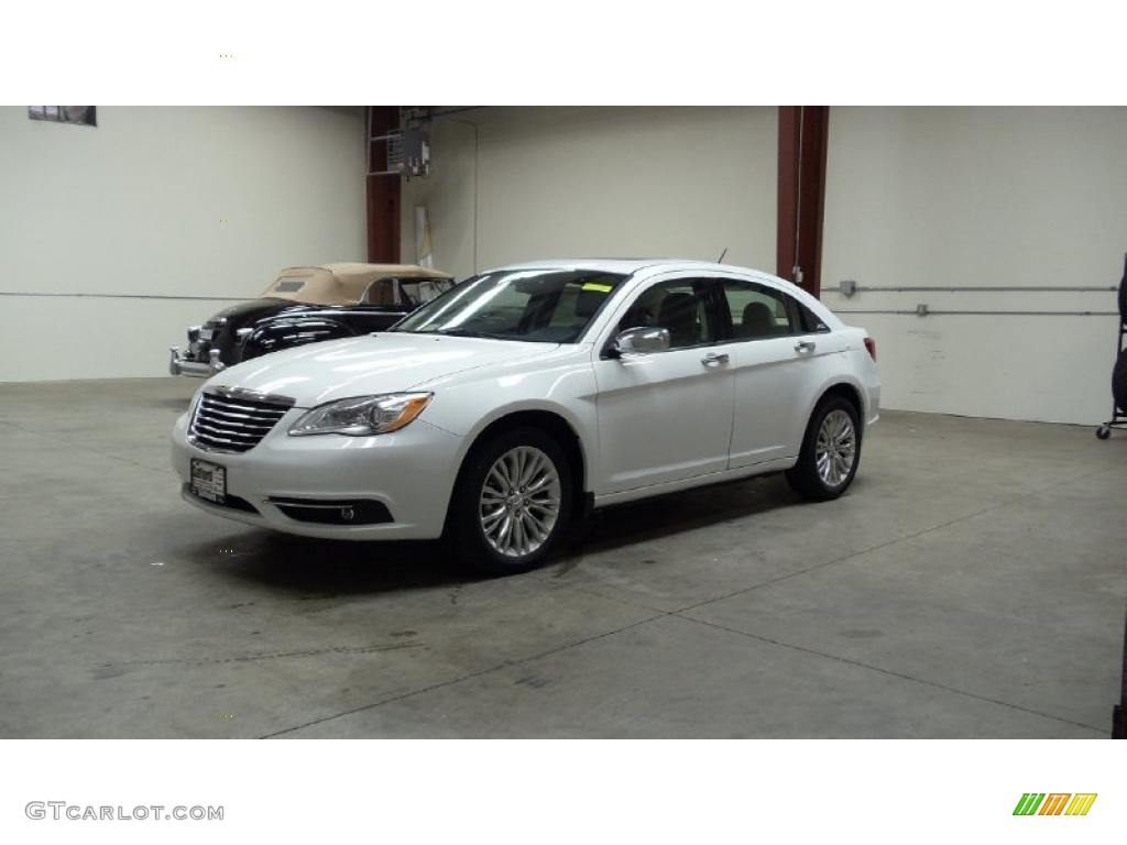 Bright White Chrysler 200