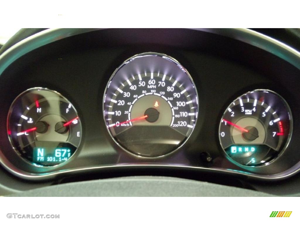 2011 Chrysler 200 Limited Gauges Photo #49501998