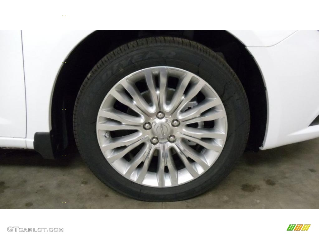2011 Chrysler 200 Limited Wheel Photo #49502232