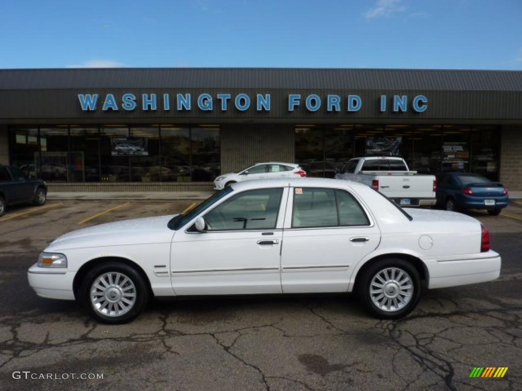 2009 Grand Marquis LS Ultimate Edition - Vibrant White / Light Camel photo #1