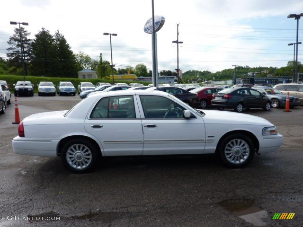 2009 Grand Marquis LS Ultimate Edition - Vibrant White / Light Camel photo #5
